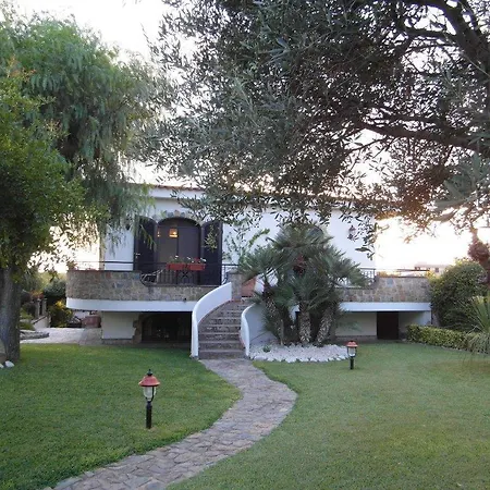 B&B Villa Lura Pompei-3